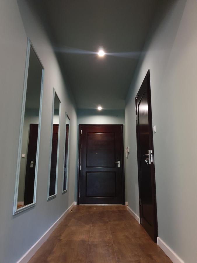 Apartament Milionova Apartment Lodź Bagian luar foto