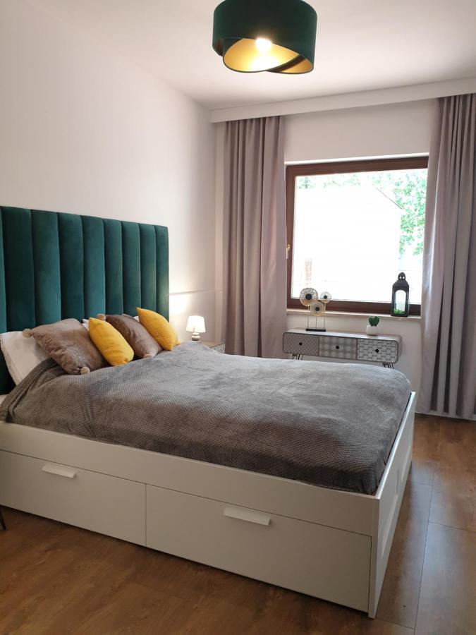 Apartament Milionova Apartment Lodź Bagian luar foto