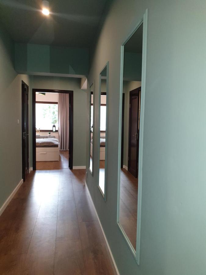 Apartament Milionova Apartment Lodź Bagian luar foto